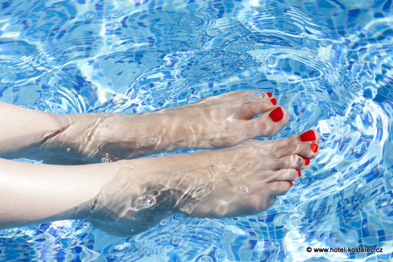 Koupel vířivá na dolní končetiny v Hotelu Lázně Kostelec